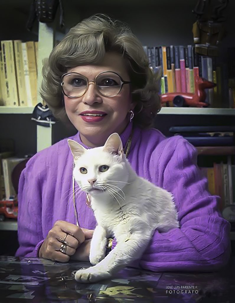Retrato de Altaír con su gato.