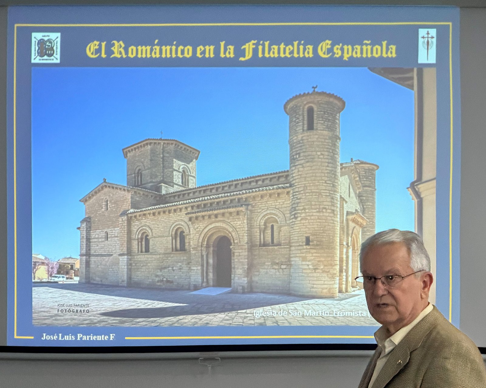 José Luis Pariente durante la presentación de El Románico en la Filatelia Española