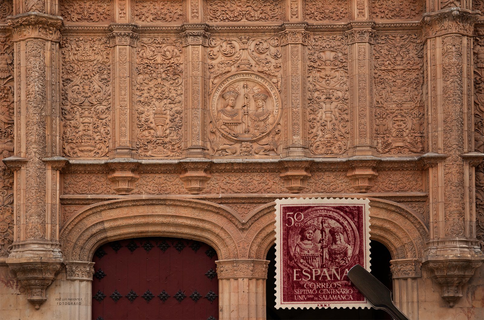 Medallón de la Universidad de Salamanca
